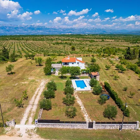 Mandorla With Private Pool Semesterbostad