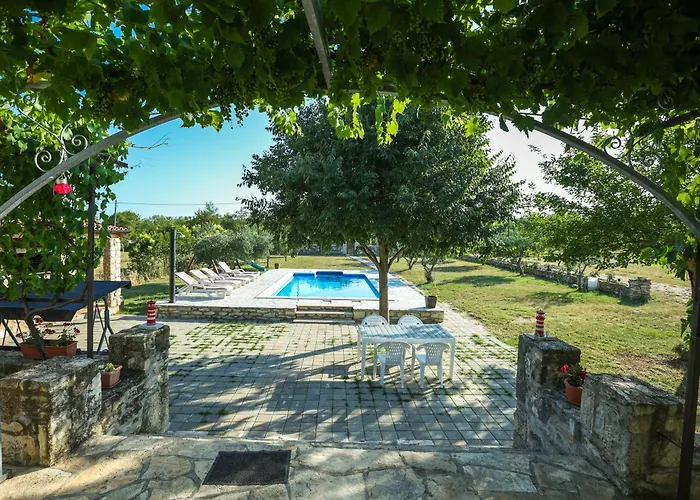 Mandorla With Private Pool Feriehus