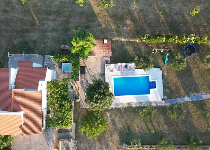 Mandorla With Private Pool Feriehus Zadar