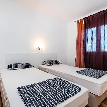 Mandorla With Private Pool Dom wakacyjny Zadar