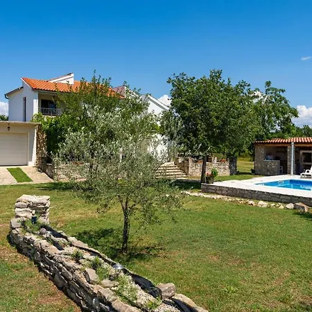 Dom wakacyjny Mandorla With Private Pool Zadar