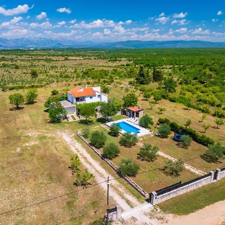 Mandorla With Private Pool Dom wakacyjny Zadar