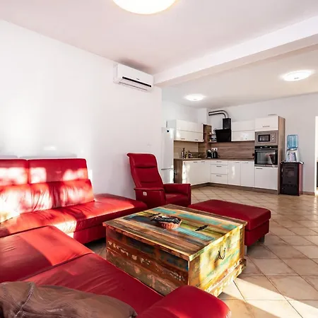 Mandorla With Private Pool Tatil Evi
