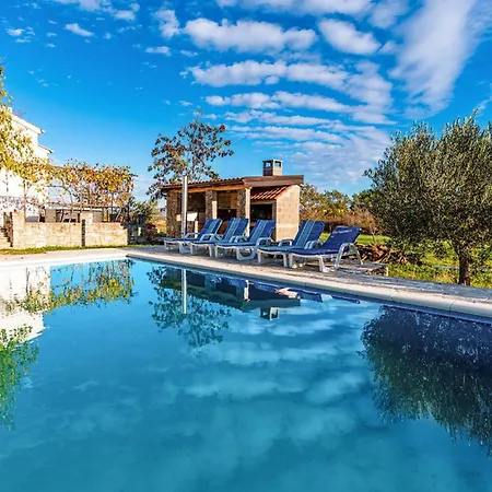 Tatil Evi Mandorla With Private Pool Zadar