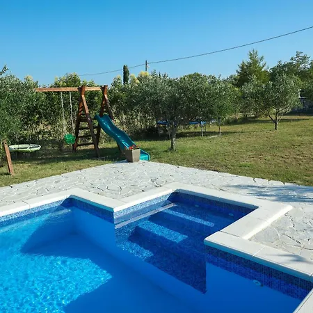 Mandorla With Private Pool Zadar