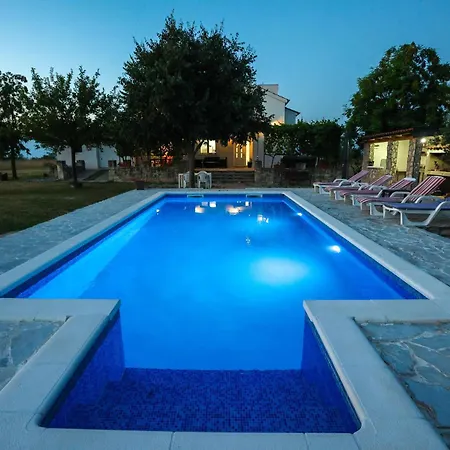 Mandorla With Private Pool Tatil Evi Zadar
