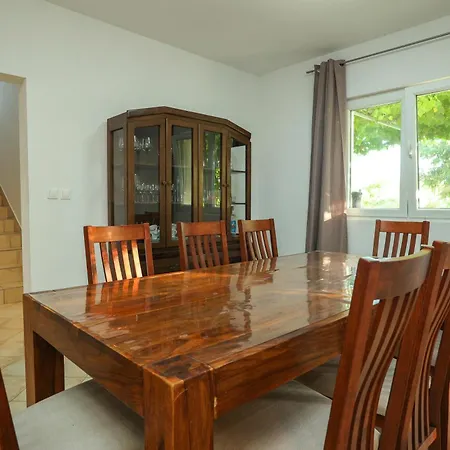 Mandorla With Private Pool Zadar