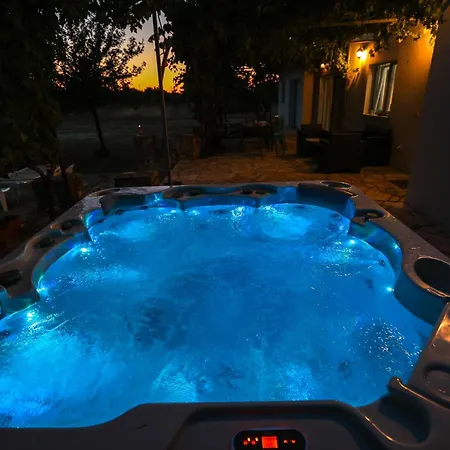 Mandorla With Private Pool Holiday home