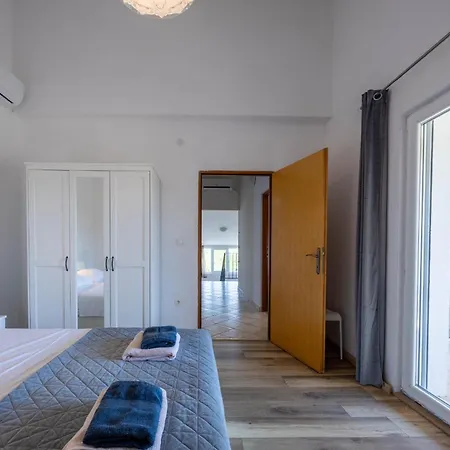 Holiday home Mandorla With Private Pool