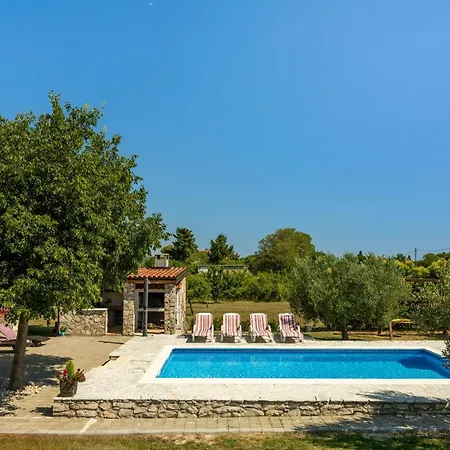 Mandorla With Private Pool Zadar