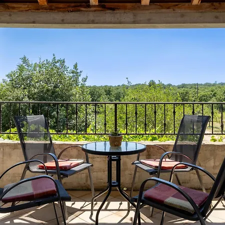 Mandorla With Private Pool *