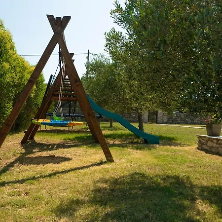 Mandorla With Private Pool