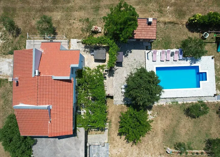 Mandorla With Private Pool Feriehus Zadar