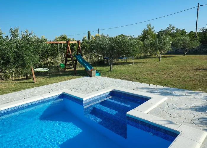 Mandorla With Private Pool Zadar