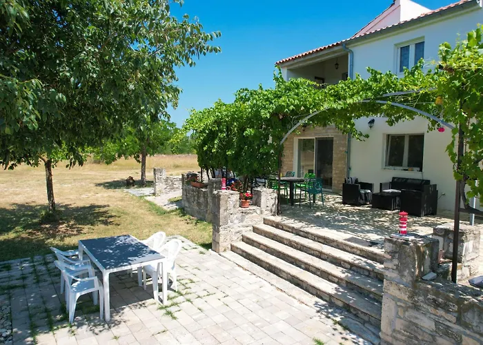 Сasa de vacaciones Mandorla With Private Pool *