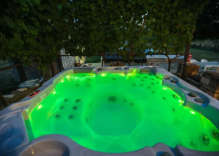 Сasa de vacaciones Mandorla With Private Pool Zadar