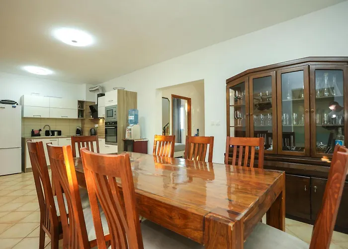 Mandorla With Private Pool Zadar